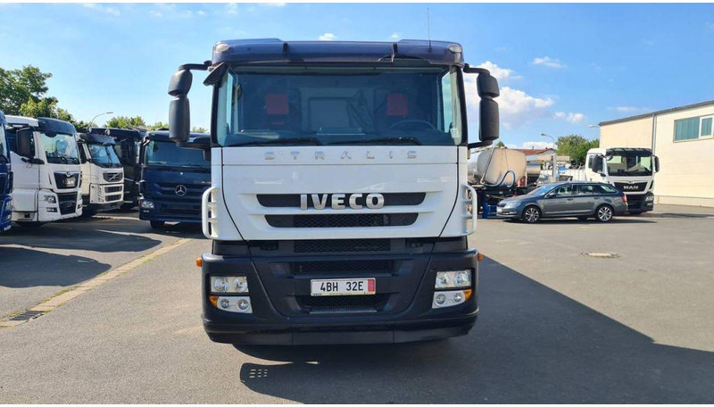 Iveco Stralis 420 6x2 16000 Liter - ohne Saug- und Mes - Säiliöauto: kuva Iveco Stralis 420 6x2 16000 Liter - ohne Saug- und Mes - Säiliöauto Iveco Stralis 420 6x2 16000 Liter - ohne Saug- und Mes - Säiliöauto: kuva Iveco Stralis 420 6x2 16000 Liter - ohne Saug- und Mes - Säiliöauto