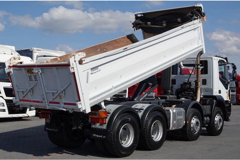 Iveco TRAKKER / 8x4 / WYWROTKA / HYDROBURTA / BORDMATIC / EURO 6 / ME - Kippiauto kuorma-auto: kuva Iveco TRAKKER / 8x4 / WYWROTKA / HYDROBURTA / BORDMATIC / EURO 6 / ME - Kippiauto kuorma-auto Iveco TRAKKER / 8x4 / WYWROTKA / HYDROBURTA / BORDMATIC / EURO 6 / ME - Kippiauto kuorma-auto: kuva Iveco TRAKKER / 8x4 / WYWROTKA / HYDROBURTA / BORDMATIC / EURO 6 / ME - Kippiauto kuorma-auto