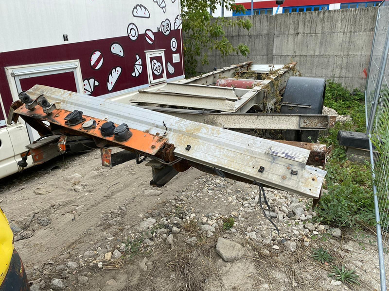 KLASI BE félpót - Törött alváz - Alusta perävaunu: kuva KLASI BE félpót - Törött alváz - Alusta perävaunu KLASI BE félpót - Törött alváz - Alusta perävaunu: kuva KLASI BE félpót - Törött alváz - Alusta perävaunu