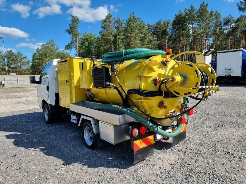 Puhtaanpitoauto Kia Csatornatisztító: kuva Puhtaanpitoauto Kia Csatornatisztító