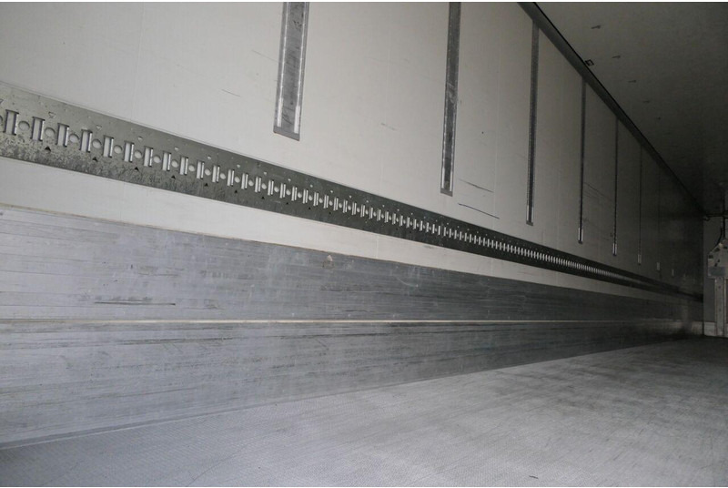 Refrigeraattori puoliperävaunu Krone: kuva Refrigeraattori puoliperävaunu Krone Refrigeraattori puoliperävaunu Krone: kuva Refrigeraattori puoliperävaunu Krone