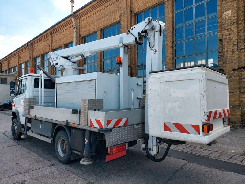 Mercedes-Benz Vario 814D - Lifting basket truck - Kuorma-auto, Nosturiauto: kuva Mercedes-Benz Vario 814D - Lifting basket truck - Kuorma-auto, Nosturiauto Mercedes-Benz Vario 814D - Lifting basket truck - Kuorma-auto, Nosturiauto: kuva Mercedes-Benz Vario 814D - Lifting basket truck - Kuorma-auto, Nosturiauto