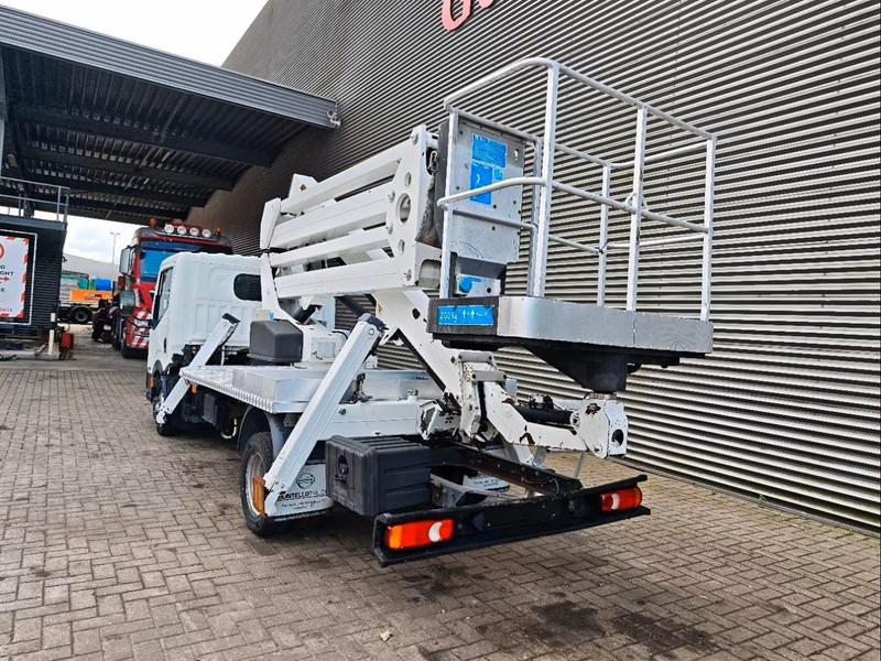 Nissan Cabstar 35.11 - Lifting basket truck - Kuorma-auto, Nosturiauto: kuva Nissan Cabstar 35.11 - Lifting basket truck - Kuorma-auto, Nosturiauto Nissan Cabstar 35.11 - Lifting basket truck - Kuorma-auto, Nosturiauto: kuva Nissan Cabstar 35.11 - Lifting basket truck - Kuorma-auto, Nosturiauto