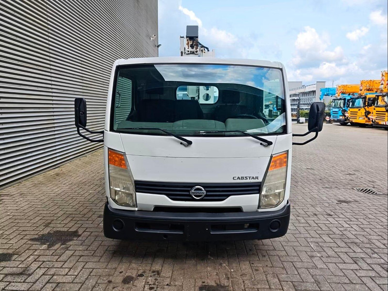 Nissan Cabstar 35.11 - Lifting basket truck - Kuorma-auto, Nosturiauto: kuva Nissan Cabstar 35.11 - Lifting basket truck - Kuorma-auto, Nosturiauto Nissan Cabstar 35.11 - Lifting basket truck - Kuorma-auto, Nosturiauto: kuva Nissan Cabstar 35.11 - Lifting basket truck - Kuorma-auto, Nosturiauto
