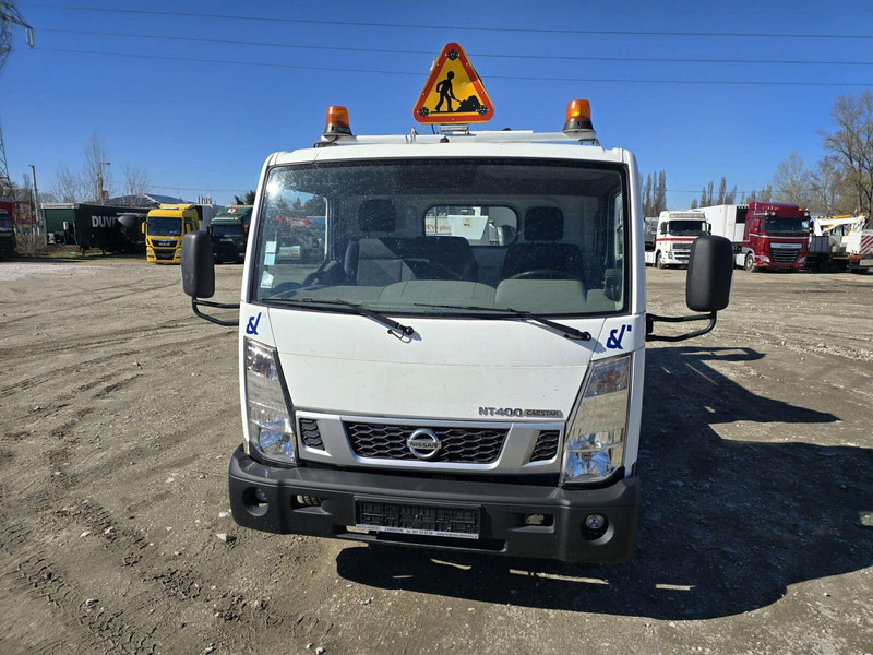 Nissan Cabstar NT 400 Oil & Steel Snake 2010H - 20m - 2 pieces - Kuorma-auto, Nosturiauto: kuva Nissan Cabstar NT 400 Oil & Steel Snake 2010H - 20m - 2 pieces - Kuorma-auto, Nosturiauto Nissan Cabstar NT 400 Oil & Steel Snake 2010H - 20m - 2 pieces - Kuorma-auto, Nosturiauto: kuva Nissan Cabstar NT 400 Oil & Steel Snake 2010H - 20m - 2 pieces - Kuorma-auto, Nosturiauto
