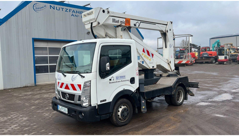 Nissan Palfinger P200A-NC 17m - Kuorma-auto, Nosturiauto: kuva Nissan Palfinger P200A-NC 17m - Kuorma-auto, Nosturiauto Nissan Palfinger P200A-NC 17m - Kuorma-auto, Nosturiauto: kuva Nissan Palfinger P200A-NC 17m - Kuorma-auto, Nosturiauto