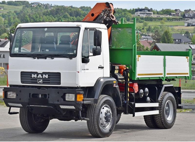 MAN LE 18.280 Kipper 3,70 m + PK 9501 /4x4 - Kippiauto kuorma-auto, Nosturiauto: kuva MAN LE 18.280 Kipper 3,70 m + PK 9501 /4x4 - Kippiauto kuorma-auto, Nosturiauto MAN LE 18.280 Kipper 3,70 m + PK 9501 /4x4 - Kippiauto kuorma-auto, Nosturiauto: kuva MAN LE 18.280 Kipper 3,70 m + PK 9501 /4x4 - Kippiauto kuorma-auto, Nosturiauto