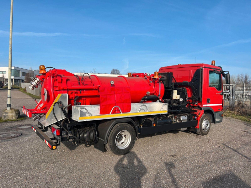 MAN TGL 10.180 Suction & pressure & rinsing truck - Puhtaanpitoauto: kuva MAN TGL 10.180 Suction & pressure & rinsing truck - Puhtaanpitoauto MAN TGL 10.180 Suction & pressure & rinsing truck - Puhtaanpitoauto: kuva MAN TGL 10.180 Suction & pressure & rinsing truck - Puhtaanpitoauto