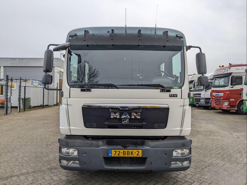 MAN TGL 12.180 - Doka Horse transporter - Hevosauto: kuva MAN TGL 12.180 - Doka Horse transporter - Hevosauto MAN TGL 12.180 - Doka Horse transporter - Hevosauto: kuva MAN TGL 12.180 - Doka Horse transporter - Hevosauto