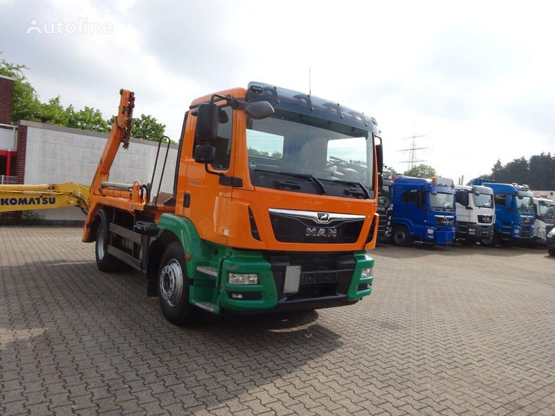 MAN TGM 18.340 Meiller AK12 MT Skip Loader - Nostovarsi-vaihtolavakuorma kuorma-auto: kuva MAN TGM 18.340 Meiller AK12 MT Skip Loader - Nostovarsi-vaihtolavakuorma kuorma-auto MAN TGM 18.340 Meiller AK12 MT Skip Loader - Nostovarsi-vaihtolavakuorma kuorma-auto: kuva MAN TGM 18.340 Meiller AK12 MT Skip Loader - Nostovarsi-vaihtolavakuorma kuorma-auto