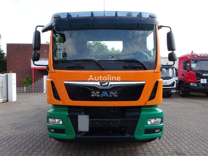 MAN TGM 18.340 Skip loader - Nostovarsi-vaihtolavakuorma kuorma-auto: kuva MAN TGM 18.340 Skip loader - Nostovarsi-vaihtolavakuorma kuorma-auto MAN TGM 18.340 Skip loader - Nostovarsi-vaihtolavakuorma kuorma-auto: kuva MAN TGM 18.340 Skip loader - Nostovarsi-vaihtolavakuorma kuorma-auto