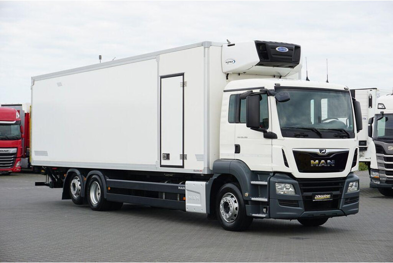 MAN TGS / 26.360 / EURO 6 / CHŁODNIA + WINDA / 23 PALETY - Refrigeraattori kuorma-auto: kuva MAN TGS / 26.360 / EURO 6 / CHŁODNIA + WINDA / 23 PALETY - Refrigeraattori kuorma-auto MAN TGS / 26.360 / EURO 6 / CHŁODNIA + WINDA / 23 PALETY - Refrigeraattori kuorma-auto: kuva MAN TGS / 26.360 / EURO 6 / CHŁODNIA + WINDA / 23 PALETY - Refrigeraattori kuorma-auto