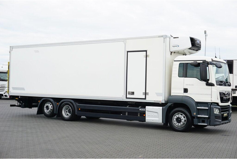 MAN TGS / 26.360 / EURO 6 / CHŁODNIA + WINDA / 23 PALETY - Refrigeraattori kuorma-auto: kuva MAN TGS / 26.360 / EURO 6 / CHŁODNIA + WINDA / 23 PALETY - Refrigeraattori kuorma-auto MAN TGS / 26.360 / EURO 6 / CHŁODNIA + WINDA / 23 PALETY - Refrigeraattori kuorma-auto: kuva MAN TGS / 26.360 / EURO 6 / CHŁODNIA + WINDA / 23 PALETY - Refrigeraattori kuorma-auto