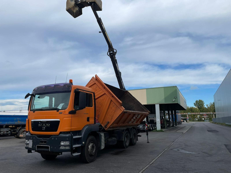 MAN TGS 26.360 Tipper + Crane Jonsered J 1090 - Kippiauto kuorma-auto, Nosturiauto: kuva MAN TGS 26.360 Tipper + Crane Jonsered J 1090 - Kippiauto kuorma-auto, Nosturiauto MAN TGS 26.360 Tipper + Crane Jonsered J 1090 - Kippiauto kuorma-auto, Nosturiauto: kuva MAN TGS 26.360 Tipper + Crane Jonsered J 1090 - Kippiauto kuorma-auto, Nosturiauto