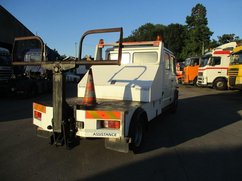 Mercedes-Benz 711D - Doka towing truck - Hinausauto: kuva Mercedes-Benz 711D - Doka towing truck - Hinausauto Mercedes-Benz 711D - Doka towing truck - Hinausauto: kuva Mercedes-Benz 711D - Doka towing truck - Hinausauto