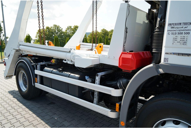 Nostovarsi-vaihtolavakuorma kuorma-auto Mercedes-Benz ACTROS  1836 / 4X2 / BRAMOWIEC / PALFINGER M12T / EURO 6 / SPROW: kuva Nostovarsi-vaihtolavakuorma kuorma-auto Mercedes-Benz ACTROS  1836 / 4X2 / BRAMOWIEC / PALFINGER M12T / EURO 6 / SPROW