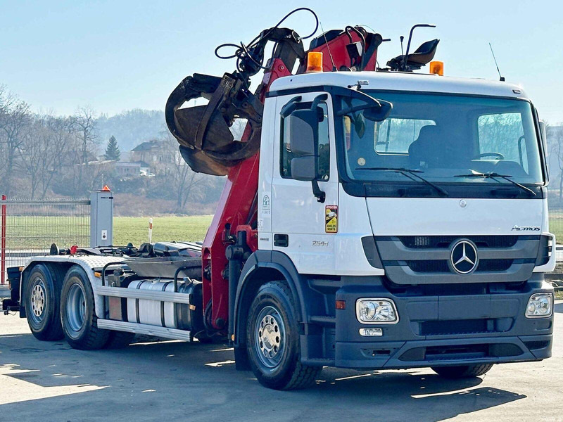 Mercedes-Benz ACTROS 2544 * ABROLLKIPPER * LHO L190Z(78) * TOP - Koukkulava kuorma-auto, Nosturiauto: kuva Mercedes-Benz ACTROS 2544 * ABROLLKIPPER * LHO L190Z(78) * TOP - Koukkulava kuorma-auto, Nosturiauto Mercedes-Benz ACTROS 2544 * ABROLLKIPPER * LHO L190Z(78) * TOP - Koukkulava kuorma-auto, Nosturiauto: kuva Mercedes-Benz ACTROS 2544 * ABROLLKIPPER * LHO L190Z(78) * TOP - Koukkulava kuorma-auto, Nosturiauto