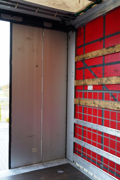 Pressukapelli kuorma-auto Mercedes-Benz ACTROS 2545 / SOLÓWKA / 6x2 / OŚ PODNOSZONA / BIG SPACE / WIELT: kuva Pressukapelli kuorma-auto Mercedes-Benz ACTROS 2545 / SOLÓWKA / 6x2 / OŚ PODNOSZONA / BIG SPACE / WIELT Pressukapelli kuorma-auto Mercedes-Benz ACTROS 2545 / SOLÓWKA / 6x2 / OŚ PODNOSZONA / BIG SPACE / WIELT: kuva Pressukapelli kuorma-auto Mercedes-Benz ACTROS 2545 / SOLÓWKA / 6x2 / OŚ PODNOSZONA / BIG SPACE / WIELT