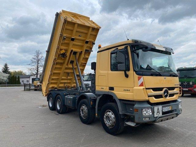 Mercedes-Benz ACTROS 3244 MP3 - Kippiauto kuorma-auto: kuva Mercedes-Benz ACTROS 3244 MP3 - Kippiauto kuorma-auto Mercedes-Benz ACTROS 3244 MP3 - Kippiauto kuorma-auto: kuva Mercedes-Benz ACTROS 3244 MP3 - Kippiauto kuorma-auto