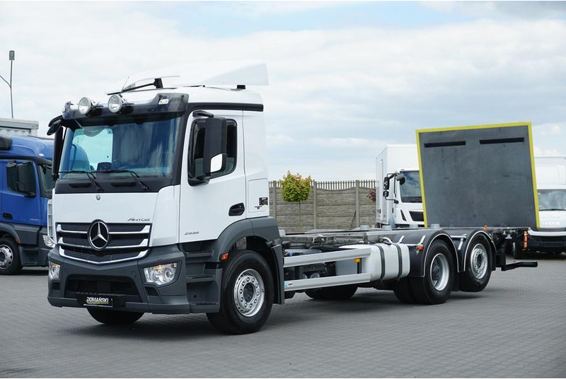 Mercedes-Benz ANTOS / 2535 / ACC / E 6 / BDF + WINDA / 7.15 , 7.45, 7.82 M / O - Konttialus/ Vaihtokuormatilat kuorma-auto: kuva Mercedes-Benz ANTOS / 2535 / ACC / E 6 / BDF + WINDA / 7.15 , 7.45, 7.82 M / O - Konttialus/ Vaihtokuormatilat kuorma-auto Mercedes-Benz ANTOS / 2535 / ACC / E 6 / BDF + WINDA / 7.15 , 7.45, 7.82 M / O - Konttialus/ Vaihtokuormatilat kuorma-auto: kuva Mercedes-Benz ANTOS / 2535 / ACC / E 6 / BDF + WINDA / 7.15 , 7.45, 7.82 M / O - Konttialus/ Vaihtokuormatilat kuorma-auto