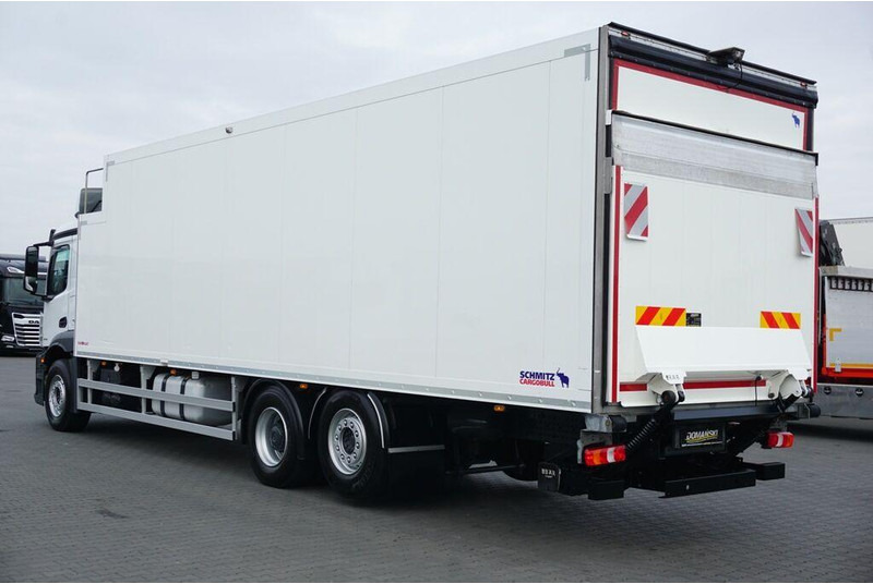 Mercedes-Benz ANTOS / 2535 / EURO 6 / CHŁODNIA + WINDA / 23 PALETY / OŚ SKRĘTN - Refrigeraattori kuorma-auto: kuva Mercedes-Benz ANTOS / 2535 / EURO 6 / CHŁODNIA + WINDA / 23 PALETY / OŚ SKRĘTN - Refrigeraattori kuorma-auto Mercedes-Benz ANTOS / 2535 / EURO 6 / CHŁODNIA + WINDA / 23 PALETY / OŚ SKRĘTN - Refrigeraattori kuorma-auto: kuva Mercedes-Benz ANTOS / 2535 / EURO 6 / CHŁODNIA + WINDA / 23 PALETY / OŚ SKRĘTN - Refrigeraattori kuorma-auto