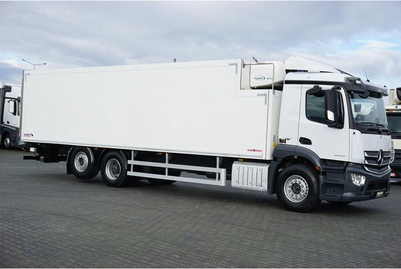 Mercedes-Benz ANTOS / 2535 / EURO 6 / CHŁODNIA + WINDA / 23 PALETY / OŚ SKRĘTN - Refrigeraattori kuorma-auto: kuva Mercedes-Benz ANTOS / 2535 / EURO 6 / CHŁODNIA + WINDA / 23 PALETY / OŚ SKRĘTN - Refrigeraattori kuorma-auto Mercedes-Benz ANTOS / 2535 / EURO 6 / CHŁODNIA + WINDA / 23 PALETY / OŚ SKRĘTN - Refrigeraattori kuorma-auto: kuva Mercedes-Benz ANTOS / 2535 / EURO 6 / CHŁODNIA + WINDA / 23 PALETY / OŚ SKRĘTN - Refrigeraattori kuorma-auto