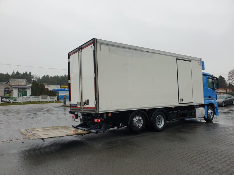 Mercedes-Benz ANTOS 2540 REFRIGERATOR + LIFT + SIDE DOOR - Refrigeraattori kuorma-auto: kuva Mercedes-Benz ANTOS 2540 REFRIGERATOR + LIFT + SIDE DOOR - Refrigeraattori kuorma-auto Mercedes-Benz ANTOS 2540 REFRIGERATOR + LIFT + SIDE DOOR - Refrigeraattori kuorma-auto: kuva Mercedes-Benz ANTOS 2540 REFRIGERATOR + LIFT + SIDE DOOR - Refrigeraattori kuorma-auto