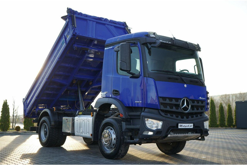 Mercedes-Benz AROCS 1853 / 4X2 / WYWROTKA 3 STRONNA / MEILLER KIPER / EURO 6 / - Kippiauto kuorma-auto: kuva Mercedes-Benz AROCS 1853 / 4X2 / WYWROTKA 3 STRONNA / MEILLER KIPER / EURO 6 / - Kippiauto kuorma-auto Mercedes-Benz AROCS 1853 / 4X2 / WYWROTKA 3 STRONNA / MEILLER KIPER / EURO 6 / - Kippiauto kuorma-auto: kuva Mercedes-Benz AROCS 1853 / 4X2 / WYWROTKA 3 STRONNA / MEILLER KIPER / EURO 6 / - Kippiauto kuorma-auto