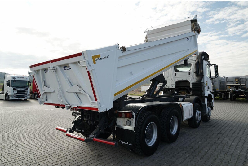 Mercedes-Benz AROCS 3243 / 8x4 / WYWROTKA DWUSTRONNA / HYDROBURTA / BORDMATIC - Kippiauto kuorma-auto: kuva Mercedes-Benz AROCS 3243 / 8x4 / WYWROTKA DWUSTRONNA / HYDROBURTA / BORDMATIC - Kippiauto kuorma-auto Mercedes-Benz AROCS 3243 / 8x4 / WYWROTKA DWUSTRONNA / HYDROBURTA / BORDMATIC - Kippiauto kuorma-auto: kuva Mercedes-Benz AROCS 3243 / 8x4 / WYWROTKA DWUSTRONNA / HYDROBURTA / BORDMATIC - Kippiauto kuorma-auto