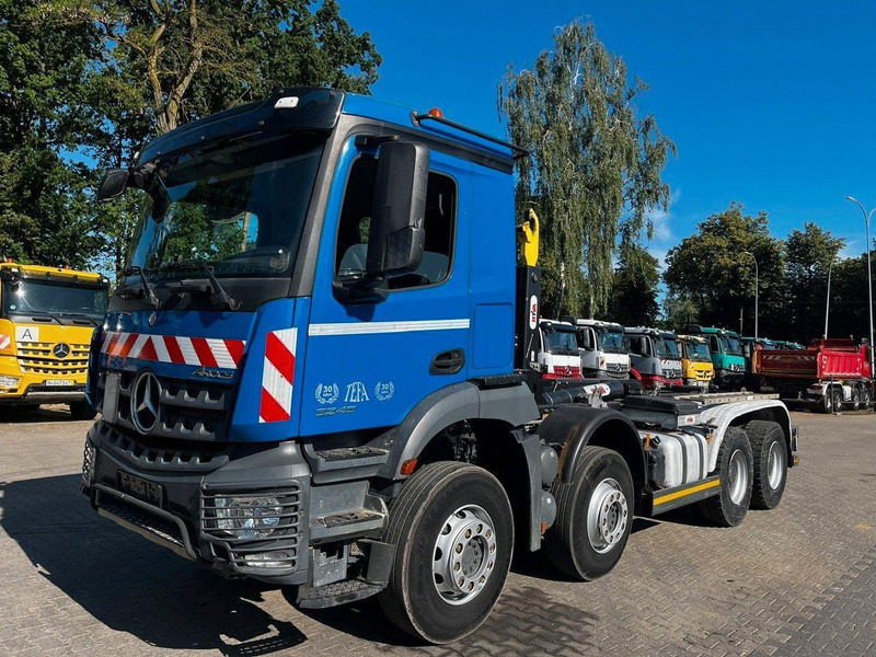 Mercedes-Benz AROCS 3246 8X4 ABROLLKIPPER HYVALIFT 26.57 - Koukkulava kuorma-auto: kuva Mercedes-Benz AROCS 3246 8X4 ABROLLKIPPER HYVALIFT 26.57 - Koukkulava kuorma-auto Mercedes-Benz AROCS 3246 8X4 ABROLLKIPPER HYVALIFT 26.57 - Koukkulava kuorma-auto: kuva Mercedes-Benz AROCS 3246 8X4 ABROLLKIPPER HYVALIFT 26.57 - Koukkulava kuorma-auto