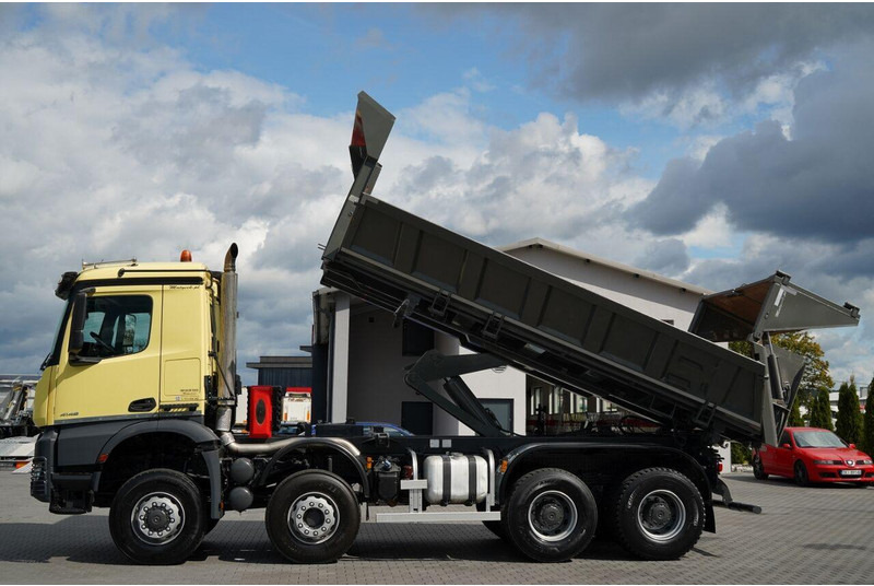 Mercedes-Benz AROCS 4148 - Kippiauto kuorma-auto: kuva Mercedes-Benz AROCS 4148 - Kippiauto kuorma-auto Mercedes-Benz AROCS 4148 - Kippiauto kuorma-auto: kuva Mercedes-Benz AROCS 4148 - Kippiauto kuorma-auto