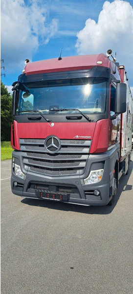 Mercedes-Benz Actros 1851 - Eläinten kuljetus kuorma-auto: kuva Mercedes-Benz Actros 1851 - Eläinten kuljetus kuorma-auto Mercedes-Benz Actros 1851 - Eläinten kuljetus kuorma-auto: kuva Mercedes-Benz Actros 1851 - Eläinten kuljetus kuorma-auto