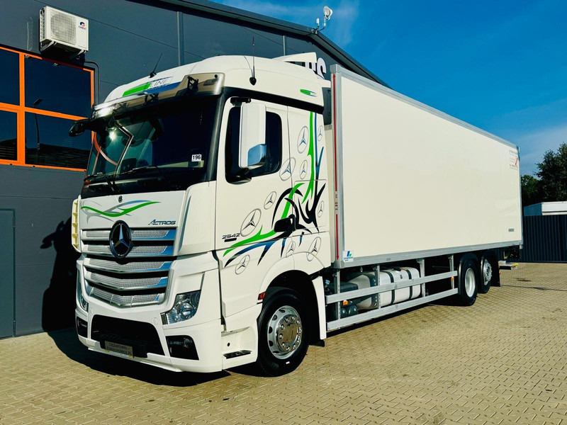 Mercedes-Benz Actros 2542 - Refrigeraattori kuorma-auto: kuva Mercedes-Benz Actros 2542 - Refrigeraattori kuorma-auto Mercedes-Benz Actros 2542 - Refrigeraattori kuorma-auto: kuva Mercedes-Benz Actros 2542 - Refrigeraattori kuorma-auto