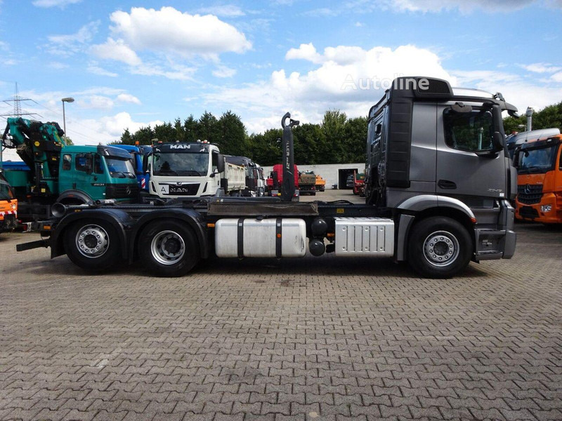 Mercedes-Benz Actros 2545 Hook lift truck 6x2 - Koukkulava kuorma-auto, Nosturiauto: kuva Mercedes-Benz Actros 2545 Hook lift truck 6x2 - Koukkulava kuorma-auto, Nosturiauto Mercedes-Benz Actros 2545 Hook lift truck 6x2 - Koukkulava kuorma-auto, Nosturiauto: kuva Mercedes-Benz Actros 2545 Hook lift truck 6x2 - Koukkulava kuorma-auto, Nosturiauto
