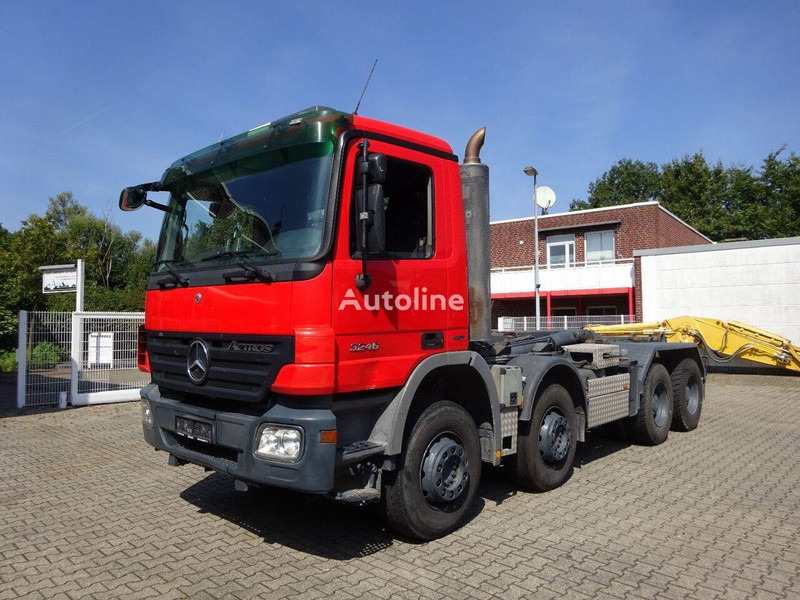 Mercedes-Benz Actros 3246 - Hook lift truck - Koukkulava kuorma-auto: kuva Mercedes-Benz Actros 3246 - Hook lift truck - Koukkulava kuorma-auto Mercedes-Benz Actros 3246 - Hook lift truck - Koukkulava kuorma-auto: kuva Mercedes-Benz Actros 3246 - Hook lift truck - Koukkulava kuorma-auto