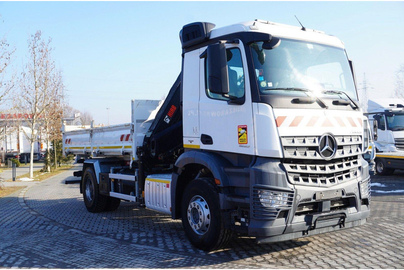 Mercedes-Benz Arocs 1833 3-Way Tipper Crane HIAB X-DUO 128 B - Kippiauto kuorma-auto, Nosturiauto: kuva Mercedes-Benz Arocs 1833 3-Way Tipper Crane HIAB X-DUO 128 B - Kippiauto kuorma-auto, Nosturiauto Mercedes-Benz Arocs 1833 3-Way Tipper Crane HIAB X-DUO 128 B - Kippiauto kuorma-auto, Nosturiauto: kuva Mercedes-Benz Arocs 1833 3-Way Tipper Crane HIAB X-DUO 128 B - Kippiauto kuorma-auto, Nosturiauto