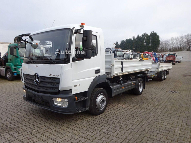 Mercedes-Benz Atego 1223 - 3 way tipper+semi-trailer - Kippiauto kuorma-auto: kuva Mercedes-Benz Atego 1223 - 3 way tipper+semi-trailer - Kippiauto kuorma-auto Mercedes-Benz Atego 1223 - 3 way tipper+semi-trailer - Kippiauto kuorma-auto: kuva Mercedes-Benz Atego 1223 - 3 way tipper+semi-trailer - Kippiauto kuorma-auto