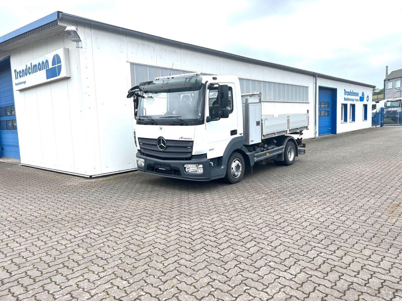 Mercedes-Benz Atego 3 8.18 4x2 3 Seiten Kipper - Kippiauto kuorma-auto: kuva Mercedes-Benz Atego 3 8.18 4x2 3 Seiten Kipper - Kippiauto kuorma-auto Mercedes-Benz Atego 3 8.18 4x2 3 Seiten Kipper - Kippiauto kuorma-auto: kuva Mercedes-Benz Atego 3 8.18 4x2 3 Seiten Kipper - Kippiauto kuorma-auto