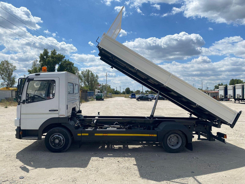 Mercedes-Benz Atego 818 - 3 sided tipper - Kippiauto kuorma-auto: kuva Mercedes-Benz Atego 818 - 3 sided tipper - Kippiauto kuorma-auto Mercedes-Benz Atego 818 - 3 sided tipper - Kippiauto kuorma-auto: kuva Mercedes-Benz Atego 818 - 3 sided tipper - Kippiauto kuorma-auto