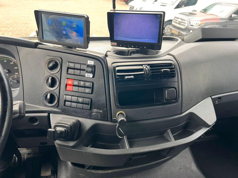 Hevosauto Mercedes-Benz Atego 823 - Horse transporter: kuva Hevosauto Mercedes-Benz Atego 823 - Horse transporter Hevosauto Mercedes-Benz Atego 823 - Horse transporter: kuva Hevosauto Mercedes-Benz Atego 823 - Horse transporter