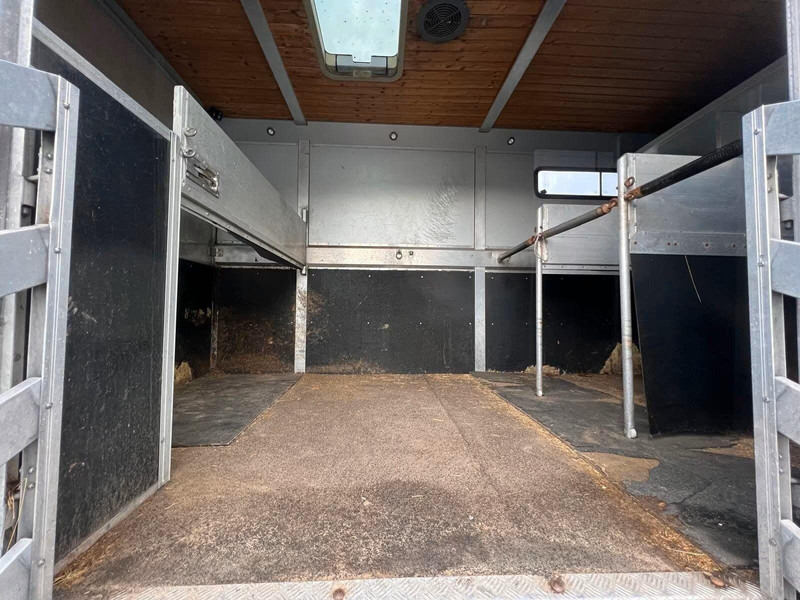 Hevosauto Mercedes-Benz Atego 823 - Horse transporter: kuva Hevosauto Mercedes-Benz Atego 823 - Horse transporter Hevosauto Mercedes-Benz Atego 823 - Horse transporter: kuva Hevosauto Mercedes-Benz Atego 823 - Horse transporter