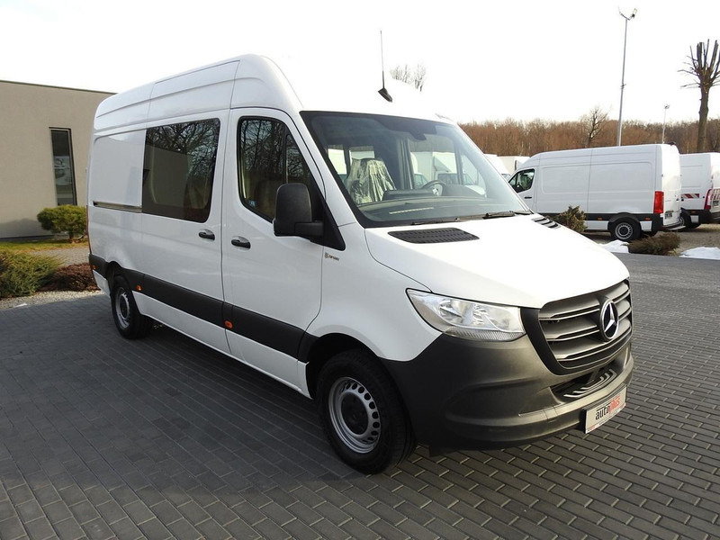 Mercedes-Benz SPRINTER 314 FURGON BRYGADÓWKA 6 MIEJSC TEMPOMAT KLIMATYZACJA - Minibussi, Pikkubussi: kuva Mercedes-Benz SPRINTER 314 FURGON BRYGADÓWKA 6 MIEJSC TEMPOMAT KLIMATYZACJA - Minibussi, Pikkubussi Mercedes-Benz SPRINTER 314 FURGON BRYGADÓWKA 6 MIEJSC TEMPOMAT KLIMATYZACJA - Minibussi, Pikkubussi: kuva Mercedes-Benz SPRINTER 314 FURGON BRYGADÓWKA 6 MIEJSC TEMPOMAT KLIMATYZACJA - Minibussi, Pikkubussi
