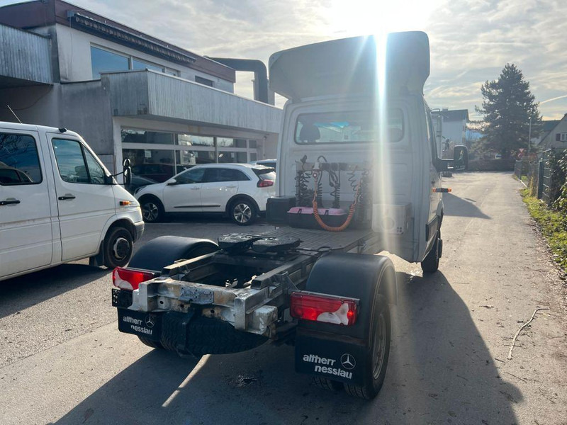 Mercedes-Benz SPRINTER 519 - BE vetopöytäauto: kuva Mercedes-Benz SPRINTER 519 - BE vetopöytäauto Mercedes-Benz SPRINTER 519 - BE vetopöytäauto: kuva Mercedes-Benz SPRINTER 519 - BE vetopöytäauto