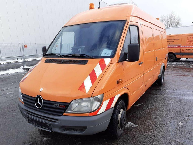 Mercedes-Benz Sprinter 413 - Puhtaanpitoauto: kuva Mercedes-Benz Sprinter 413 - Puhtaanpitoauto Mercedes-Benz Sprinter 413 - Puhtaanpitoauto: kuva Mercedes-Benz Sprinter 413 - Puhtaanpitoauto