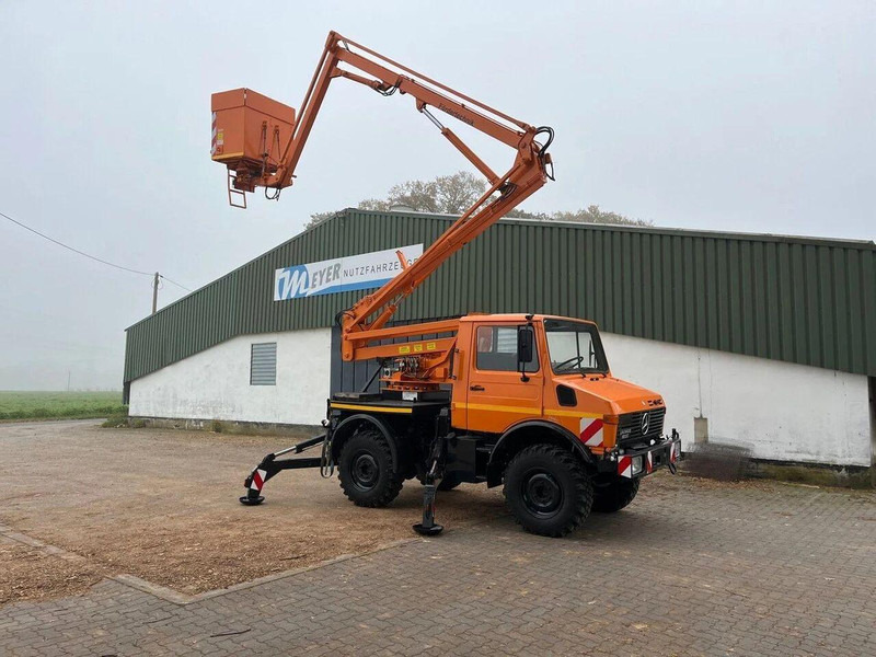 Mercedes-Benz Unimog 1200 4x4 - Lifting basket - Itsekulkevat henkilönostimet, Nosturiauto: kuva Mercedes-Benz Unimog 1200 4x4 - Lifting basket - Itsekulkevat henkilönostimet, Nosturiauto Mercedes-Benz Unimog 1200 4x4 - Lifting basket - Itsekulkevat henkilönostimet, Nosturiauto: kuva Mercedes-Benz Unimog 1200 4x4 - Lifting basket - Itsekulkevat henkilönostimet, Nosturiauto