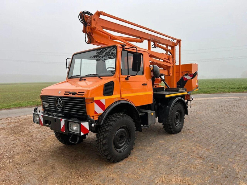 Mercedes-Benz Unimog 1200 4x4 - Lifting basket - Itsekulkevat henkilönostimet, Nosturiauto: kuva Mercedes-Benz Unimog 1200 4x4 - Lifting basket - Itsekulkevat henkilönostimet, Nosturiauto Mercedes-Benz Unimog 1200 4x4 - Lifting basket - Itsekulkevat henkilönostimet, Nosturiauto: kuva Mercedes-Benz Unimog 1200 4x4 - Lifting basket - Itsekulkevat henkilönostimet, Nosturiauto