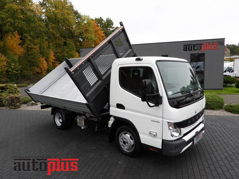 Mitsubishi CANTER FUSO 3C15 - Kippiauto kuorma-auto: kuva Mitsubishi CANTER FUSO 3C15 - Kippiauto kuorma-auto Mitsubishi CANTER FUSO 3C15 - Kippiauto kuorma-auto: kuva Mitsubishi CANTER FUSO 3C15 - Kippiauto kuorma-auto