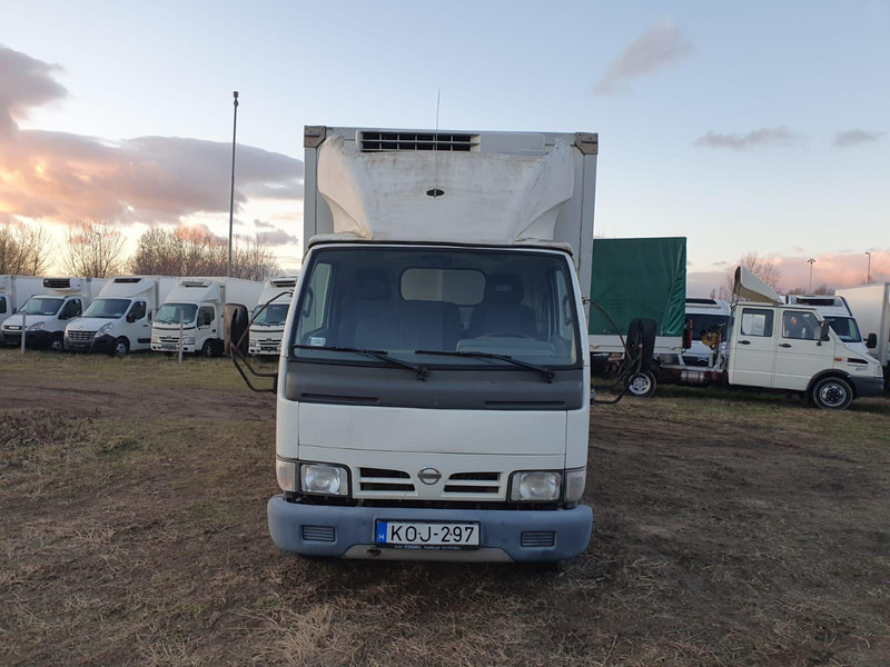 Nissan Cabstar 3,0 TDi - Thermo King V400 Max frigo - Kylmäauto: kuva Nissan Cabstar 3,0 TDi - Thermo King V400 Max frigo - Kylmäauto Nissan Cabstar 3,0 TDi - Thermo King V400 Max frigo - Kylmäauto: kuva Nissan Cabstar 3,0 TDi - Thermo King V400 Max frigo - Kylmäauto