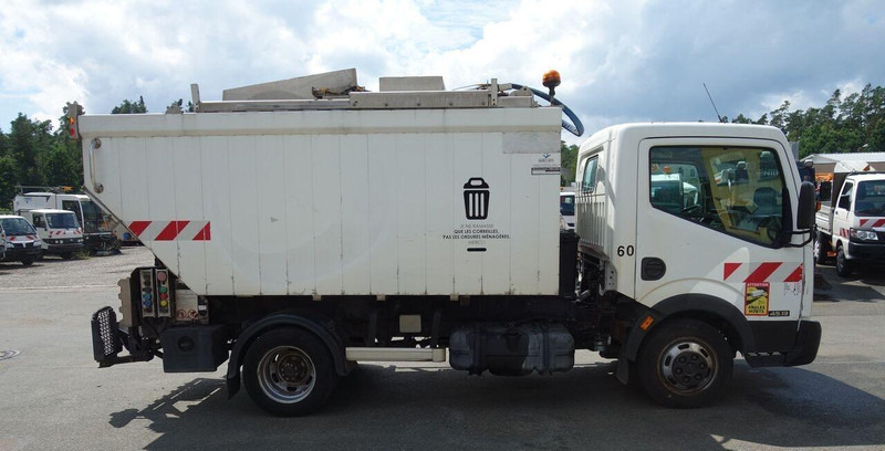 Nissan Cabstar 45.13 - Roska-auto: kuva Nissan Cabstar 45.13 - Roska-auto Nissan Cabstar 45.13 - Roska-auto: kuva Nissan Cabstar 45.13 - Roska-auto