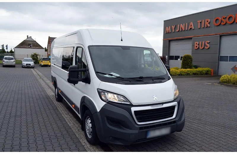 Peugeot Boxer Furgin Duoble CabinDoka L4H2 7-seater One Owner - Minibussi, Pikkubussi: kuva Peugeot Boxer Furgin Duoble CabinDoka L4H2 7-seater One Owner - Minibussi, Pikkubussi Peugeot Boxer Furgin Duoble CabinDoka L4H2 7-seater One Owner - Minibussi, Pikkubussi: kuva Peugeot Boxer Furgin Duoble CabinDoka L4H2 7-seater One Owner - Minibussi, Pikkubussi